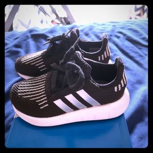 Black & Silver Adidas Swift Run I